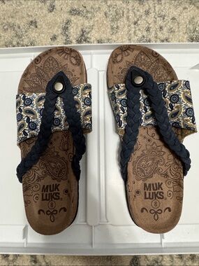 Muk Luks Navy and Cream Paisley Braided Toe-Post Sandals
